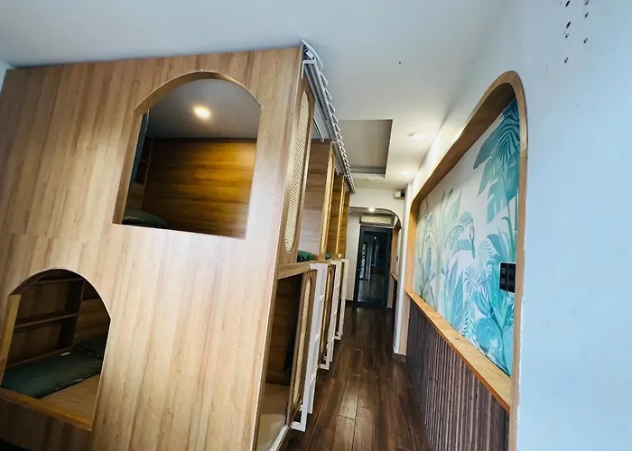 Grandma Lu Saigon - Airport Dist 3Hostel